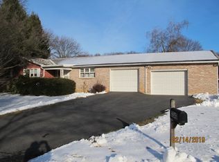 3340 Chaucer Ln, Bethlehem, PA