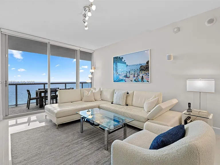 6799 Collins Ave #1404 — Photo 2