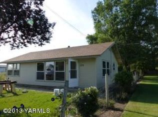 120 Washington St, Harrah, WA 98933