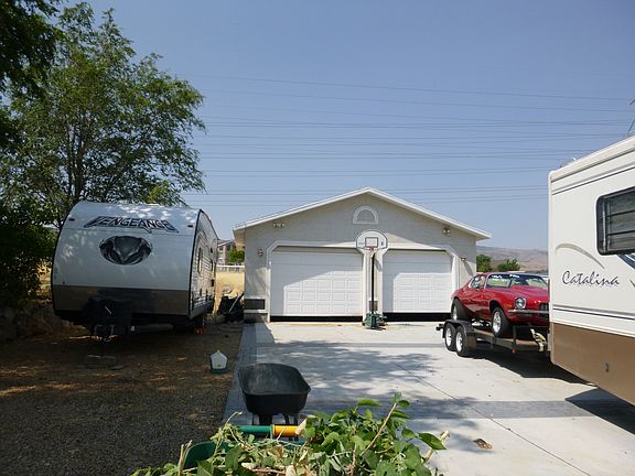 3rd image of 15236 S Mountainside Dr