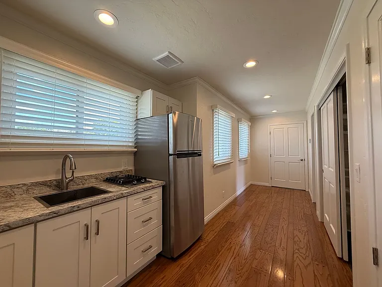 5290 1/2 E El Roble St — Photo 20