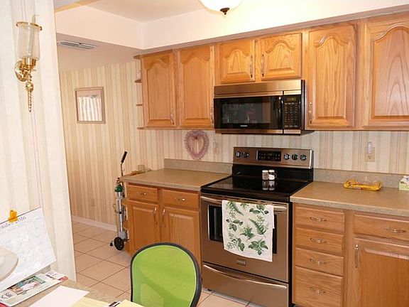 4th image of 9510 Harbor Greens Way APT 203