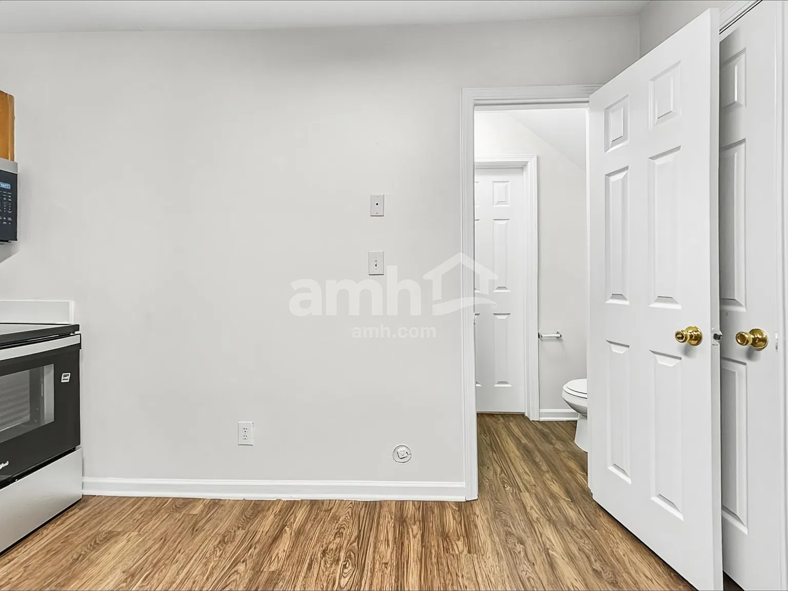 4 bed, 2.0 bath, 1406 sqft, $1,910 — Photo 4