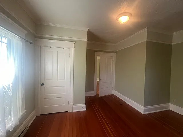 814 Lawrence St — Photo 11