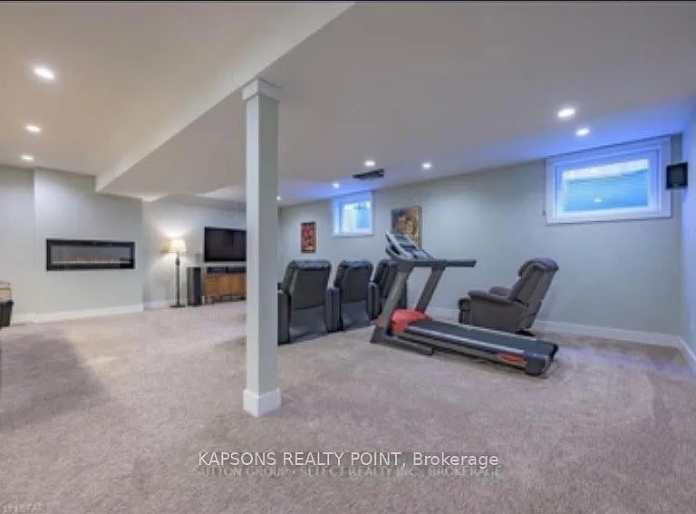 2368 Red Thorne Ave — Photo 19