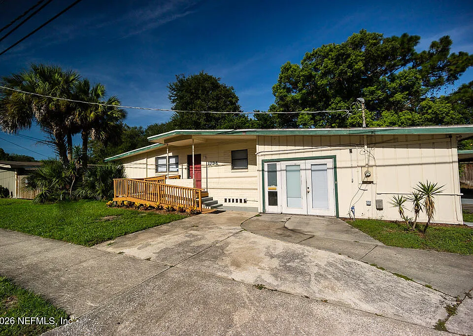 1794 Rogero Rd #B