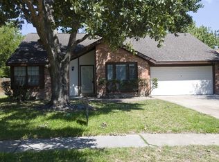 10610 Linecamp Dr, Houston, TX 77064