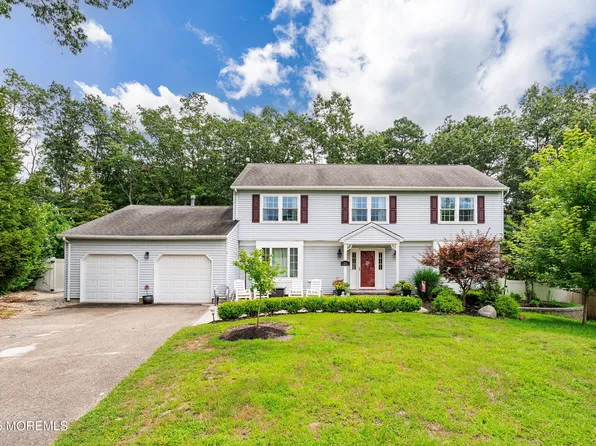 25 Bristol Court, Toms River, NJ 08753