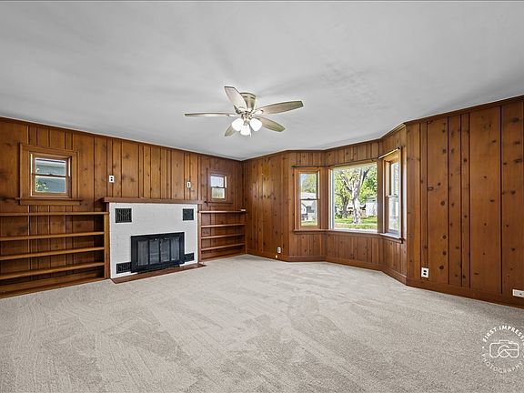 4th image of 215 W Rock St