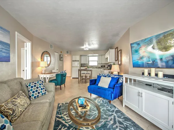 1027 Anglers Cv, Marco Island, FL
