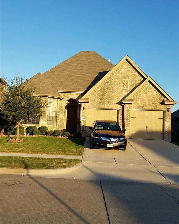 1st image of 904 Baldcypress Dr