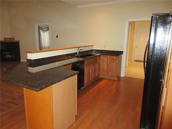 4th image of 118 Clearwater Dr