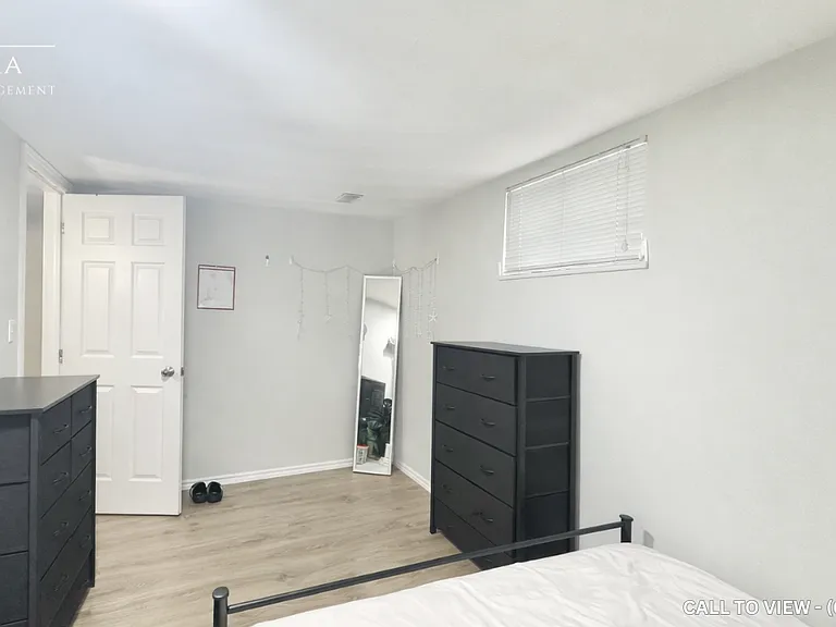 112 Clarence St #2 — Photo 6