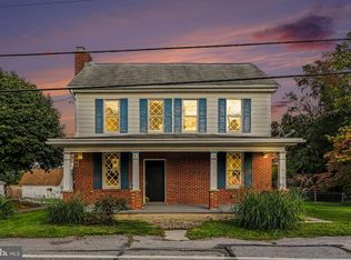 140 Schoolhouse Rd, Palmyra, PA 17078