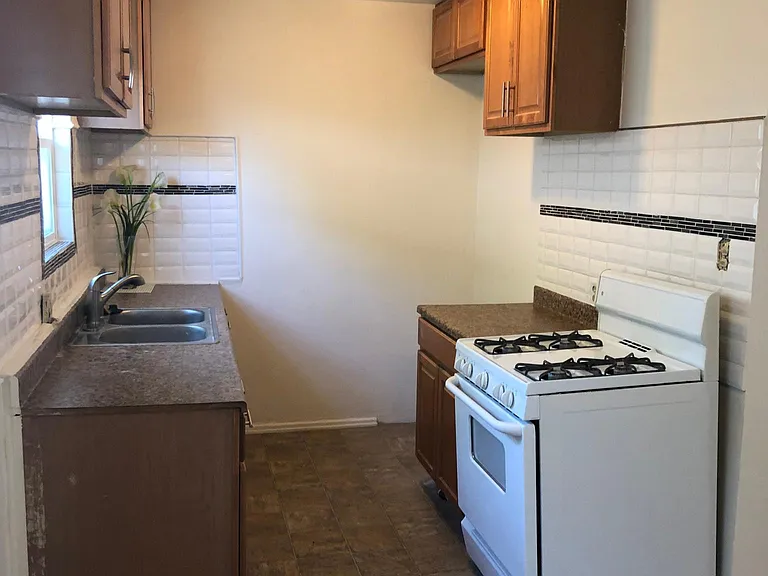7111 Fulton Ave #5 — Photo 8