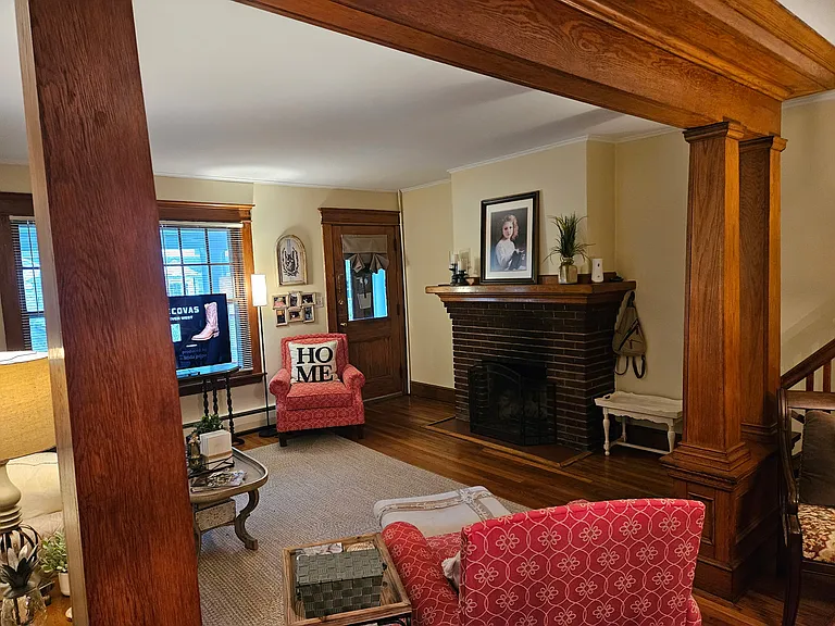 53 Elihu St #53 — Photo 11