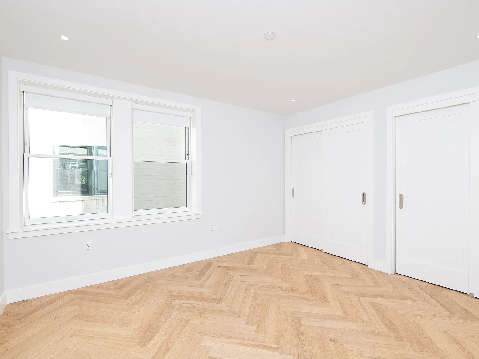 1 bed, 700 sqft, $4,350 — Photo 3