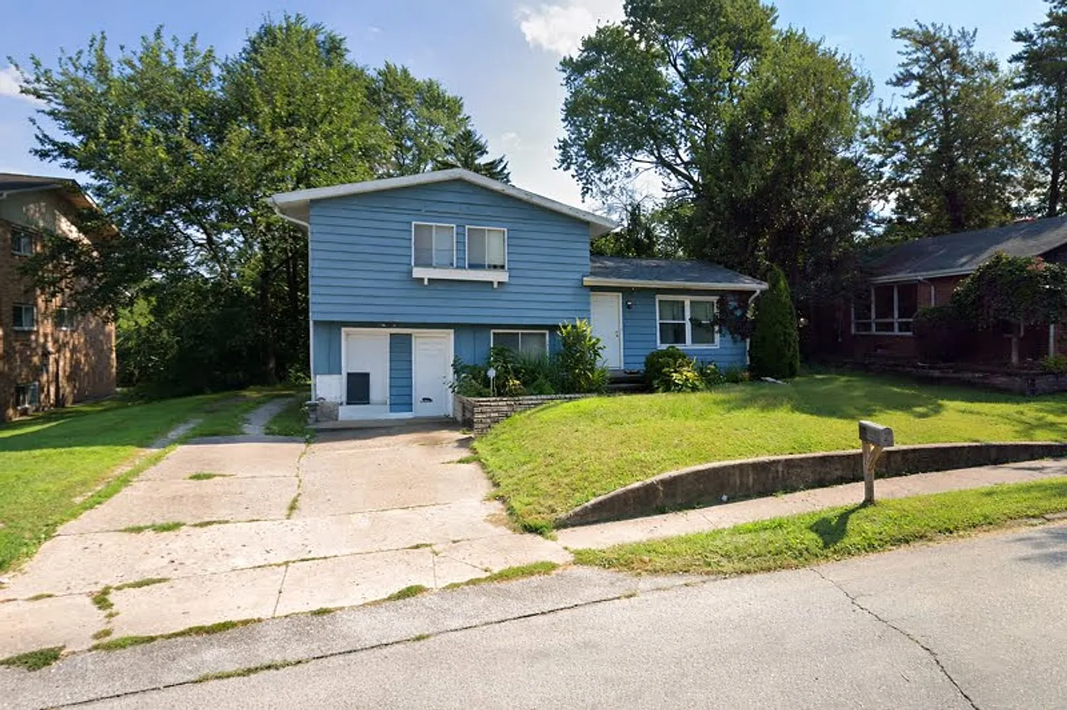 507 W Kirby Ave photo 1