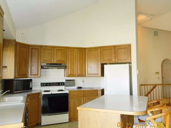 5th image of 3501 Sun Cir