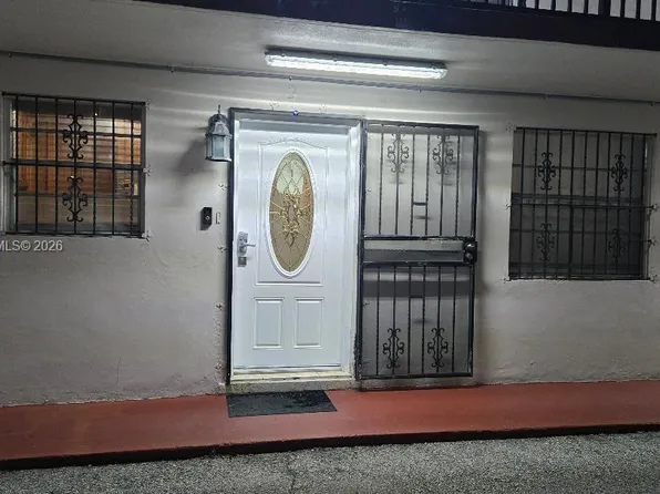 1000 W 28th St APT 2, Hialeah, FL 33010
