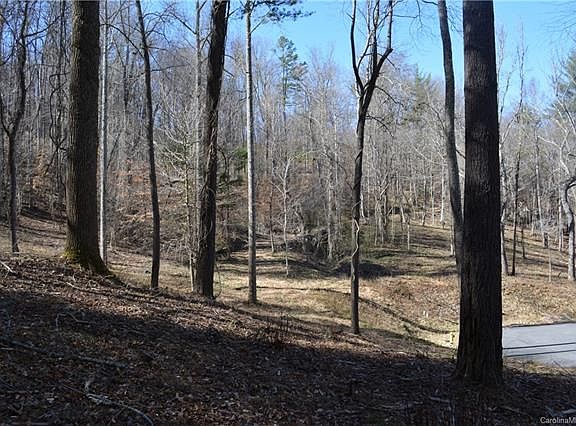 4th image of 18 Poplar Run Cir