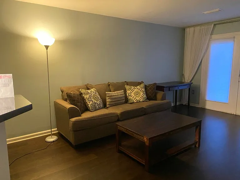 745 Walker Sq #1B — Photo 8