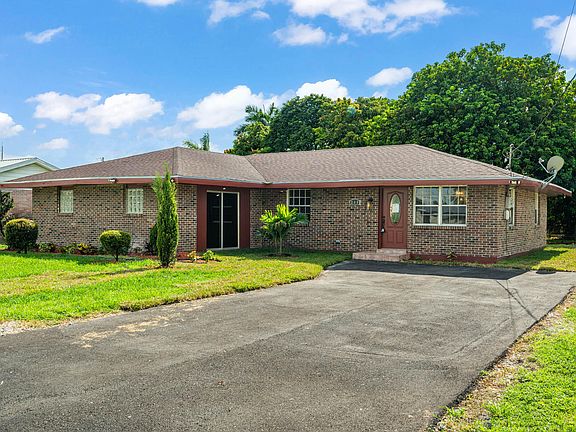2nd image of 200 NW 10th Street
