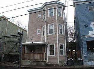 194 Poplar St, Chelsea, MA 02150