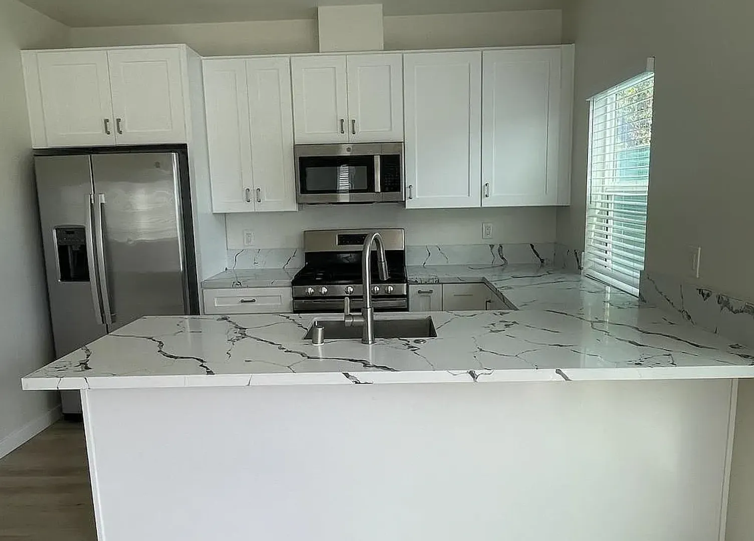 5503-5507 1/2 Mary Lane Dr — Photo 1