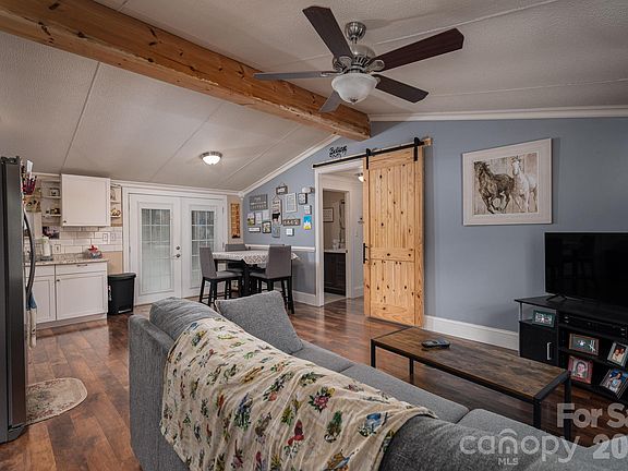 5th image of 3262 Wellman Rd