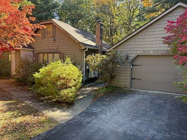 1st image of 22 Eaton Rd