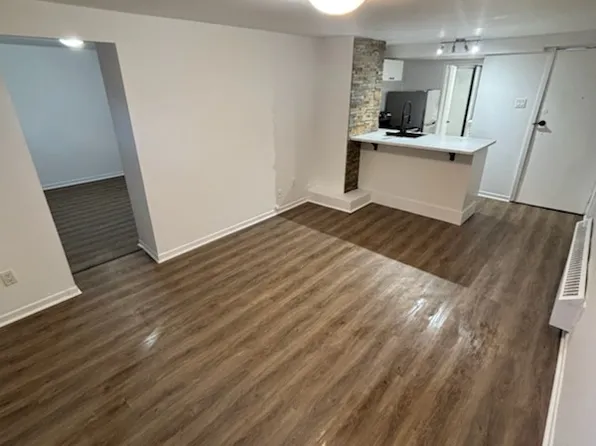 461 Guy St #2, Ottawa, ON K1K 1C1