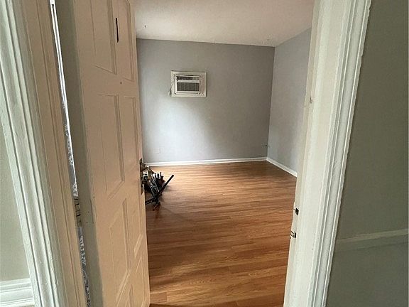 2nd image of 112 Houston St #1