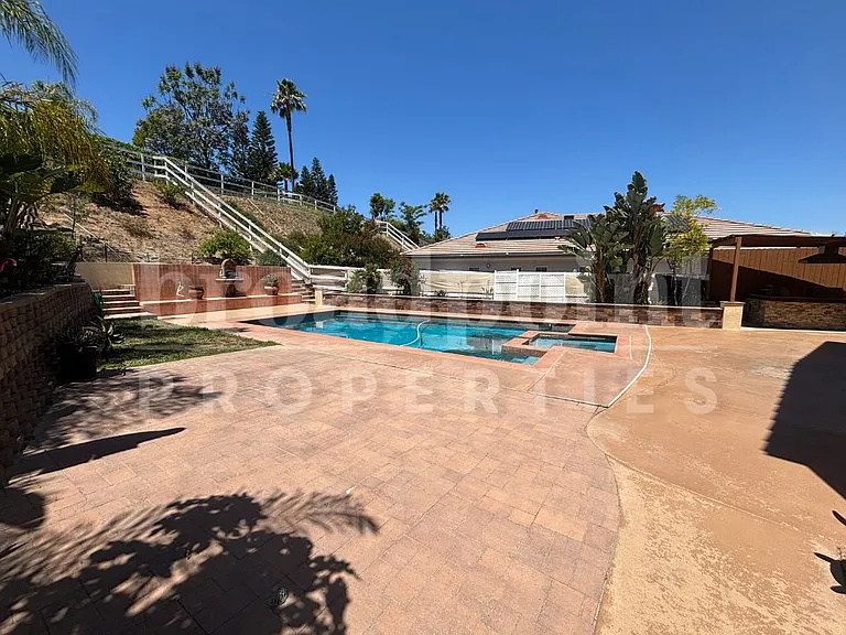 637 Oak Glade Dr — Photo 23