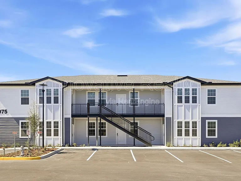 Venture Apartments — Photo 166