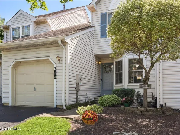 288 Century Way, Manalapan, NJ 07726