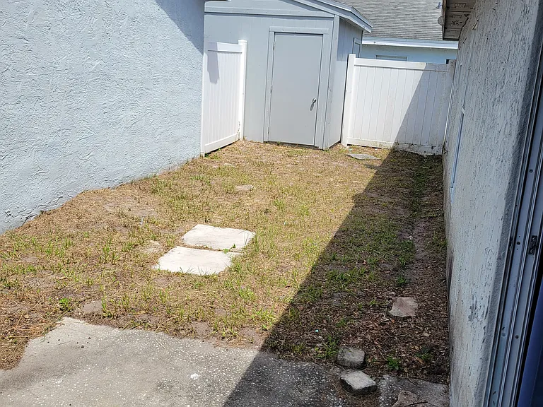205 San Gabriel St — Photo 13