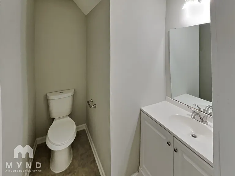 1219 Hunter Forest Ct — Photo 13