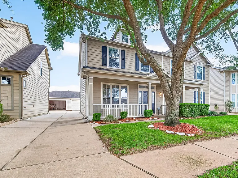 16855 Mammoth Springs Dr — Photo 2