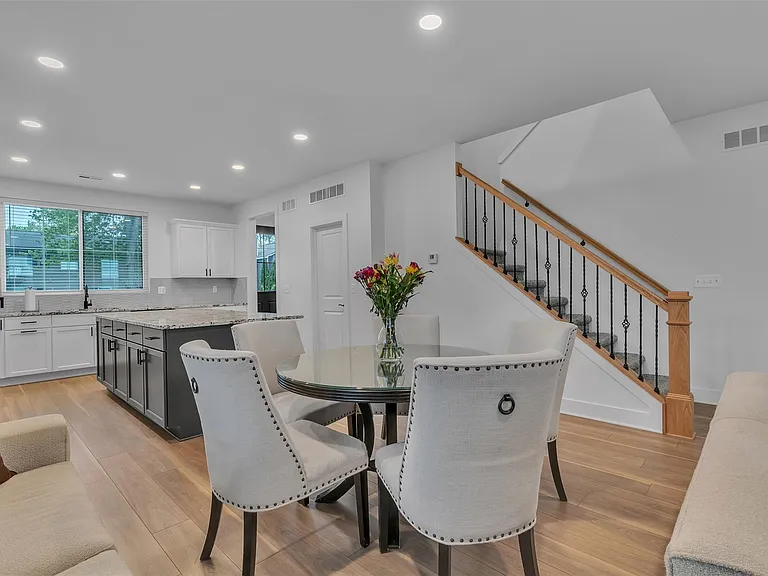 5264 Cooley Lake Rd — Photo 10
