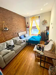 Rented by MOTION New York