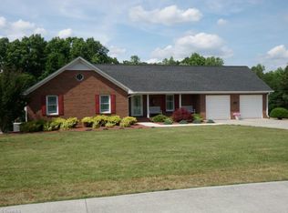 320 Virginia Dare Dr, Lexington, NC 27295