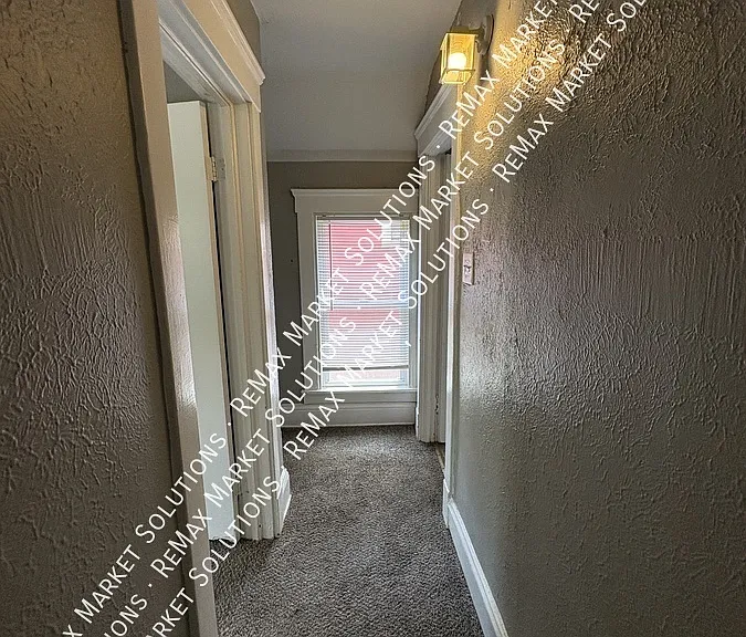 1138 E 114th St — Photo 11