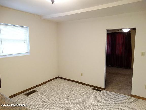 4th image of 920 Myrtle Ave