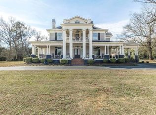 77 Progress Ave, Hawkinsville, GA 31036