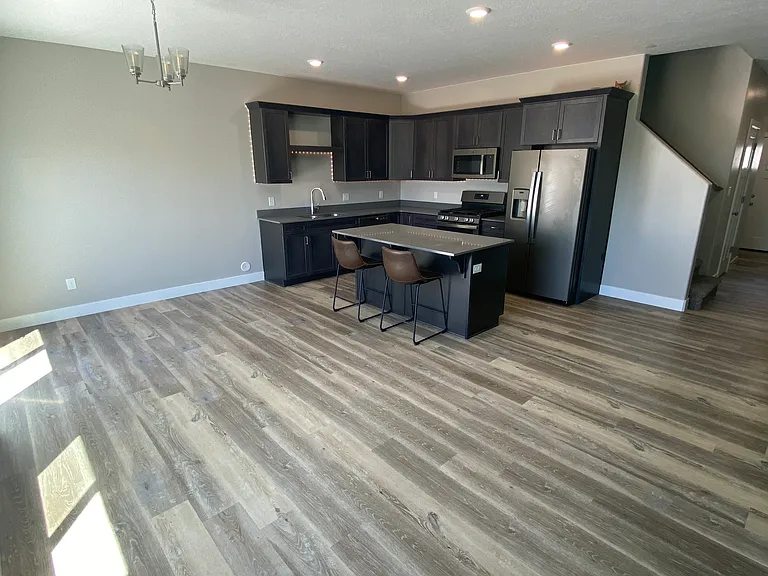 1645 N 3200 W — Photo 1
