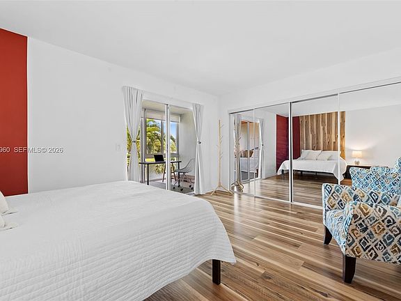 5th image of 2130 Cambridge Cir #2130-F