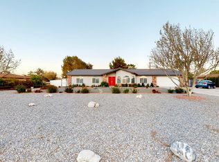 14355 Bochee Rd, Apple Valley, CA 92307