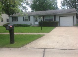 2205 Belmore Dr, Champaign, IL 61821