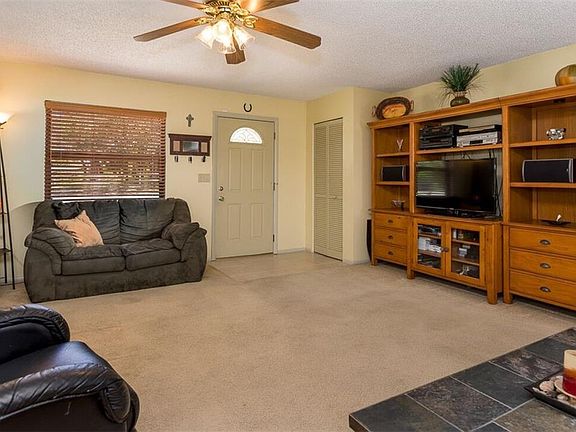 5th image of 1307 E Oakwood St